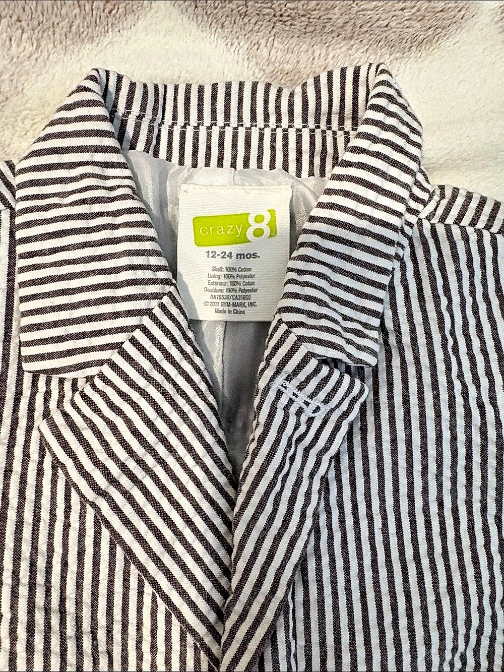 crazy 8 seersucker Striped Set Size 12-24M Like New - Picture 4 of 12